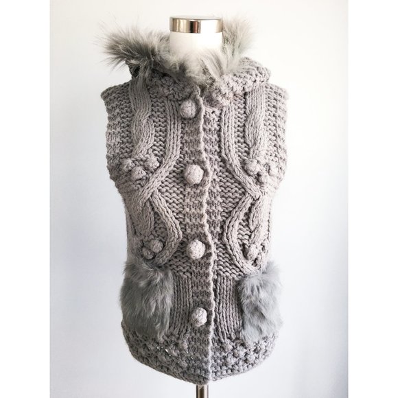 Chaudry KC Sweaters - Knit Gray Sweater Button-up Vest with Fur Hood
